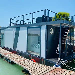 Hotel en barco Houseboat Cadiz El Puerto - Casa Flotante, El Puerto de Santa María